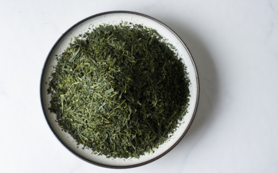 【管理栄養士監修】煎茶のカフェイン量はどれくらい？寝る前の飲み方のコツや妊婦、授乳中の方、子どもへの影響も紹介！