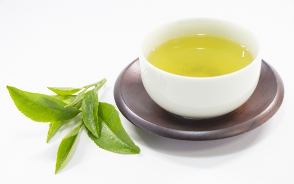 【管理栄養士監修】煎茶の効能をご案内♪ 健康・美容のうれしい魅力から1日の適正量、知っておきたい注意点まで