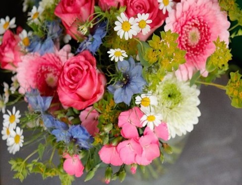 八女の花を使用した華やかな❝ギフト花束❞の商品画像 3